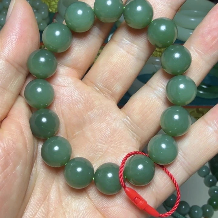和田玉未镶嵌手串