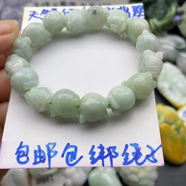 颈饰未镶嵌翡翠天然