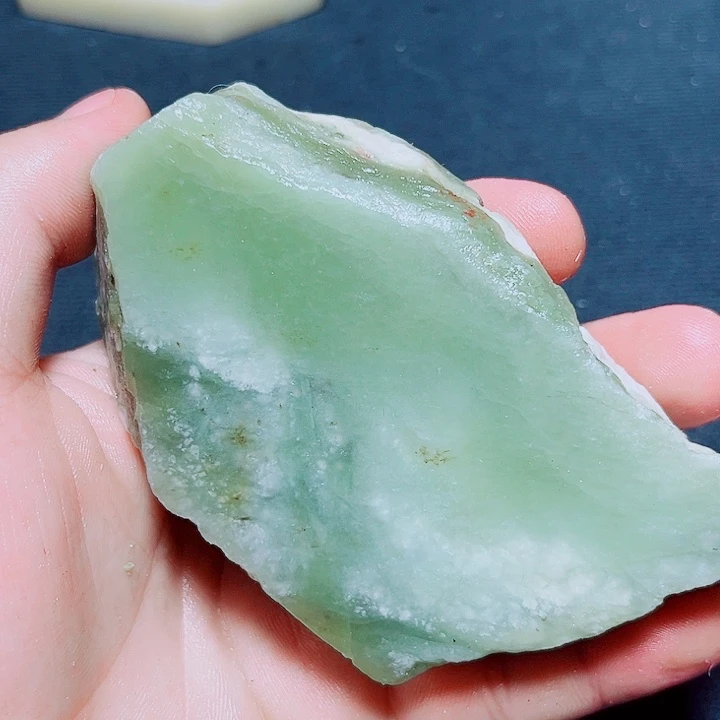 和田玉未镶嵌珠宝奇石