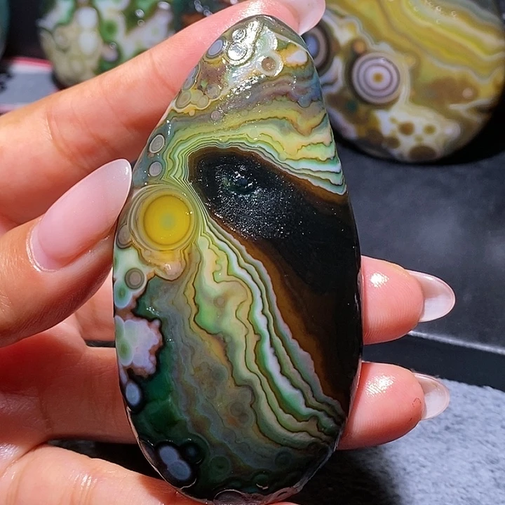 玛瑙/玉髓未镶嵌珠宝奇石27