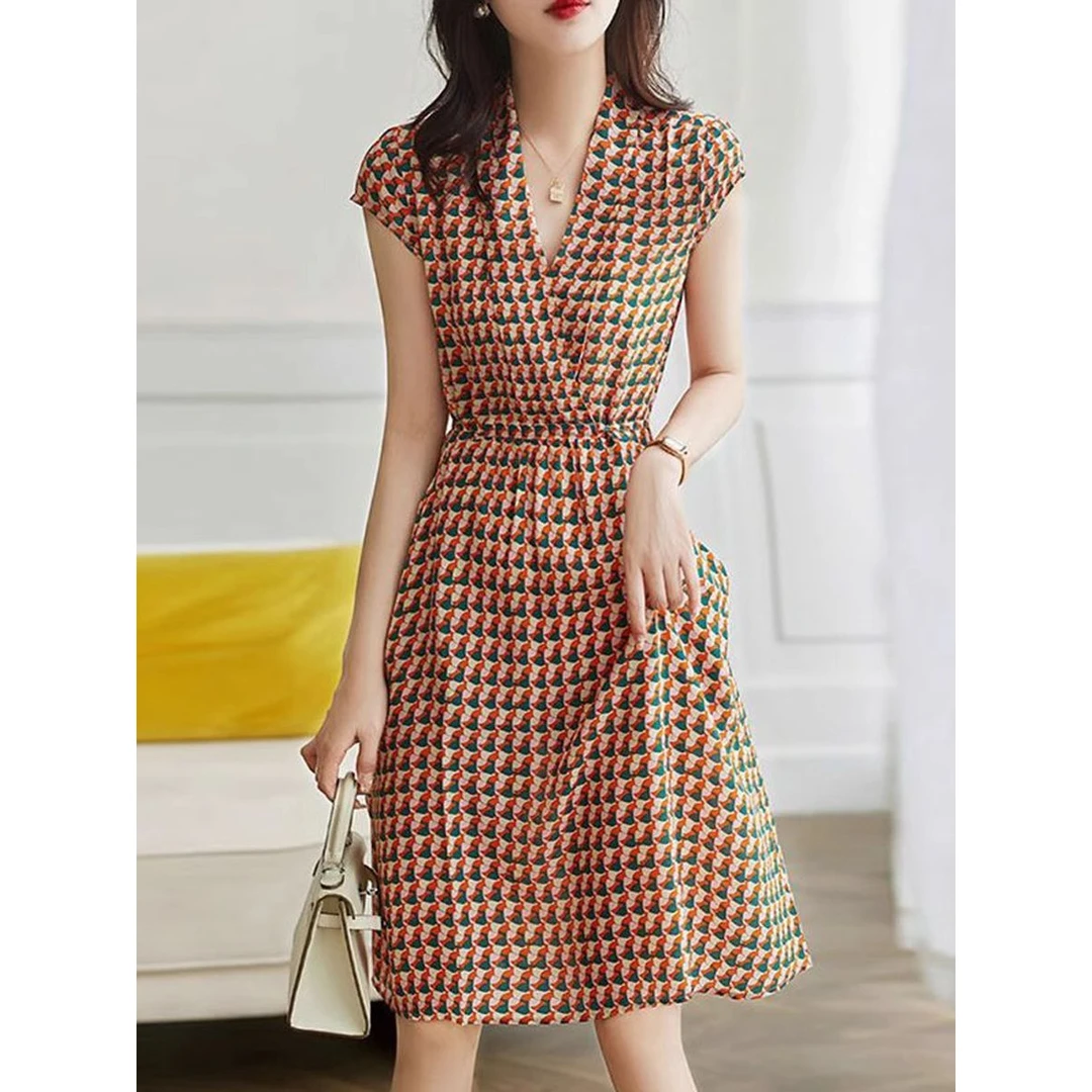 2025新款复古度假风连衣裙女夏新款显气质涤纶材质小众绑带印花A