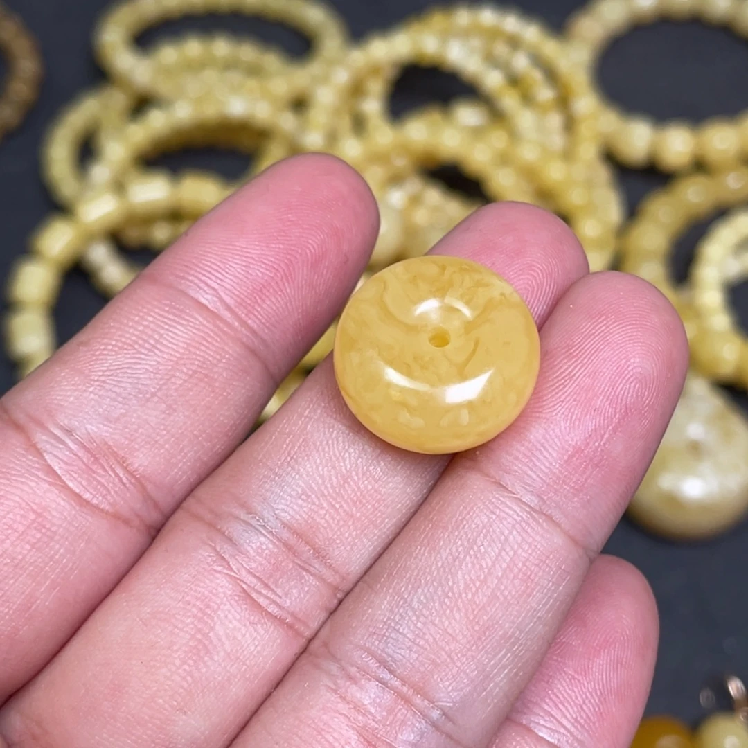 蜜蜡未镶嵌裸石平安扣