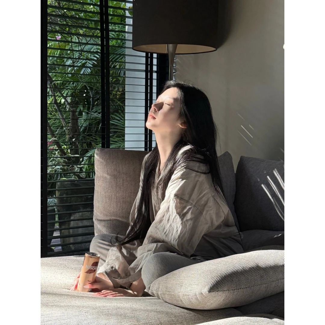 清冷高级感慵懒风睡衣女春秋季2025新款长袖长裤套装家居服可外穿