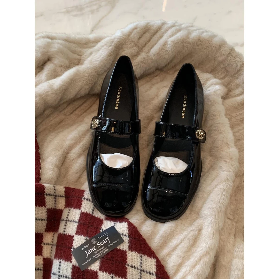 小香风鞋女法式一字扣春秋百搭ol平底单鞋浅口粗跟小皮鞋乐福鞋女