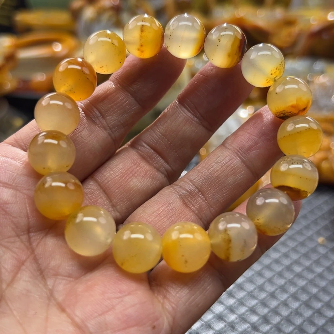 石英质玉未镶嵌颈饰