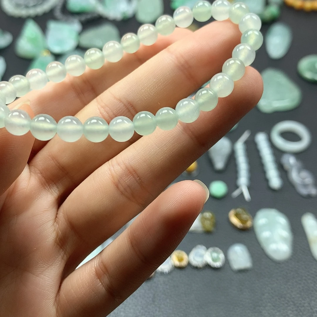 翡翠未镶嵌颈饰手串