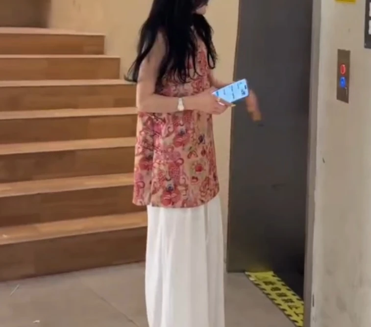 时尚潮流百搭精品女装zsx34068