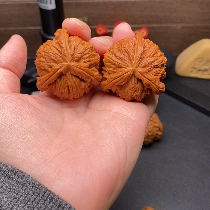 *****把件文玩核桃白奔