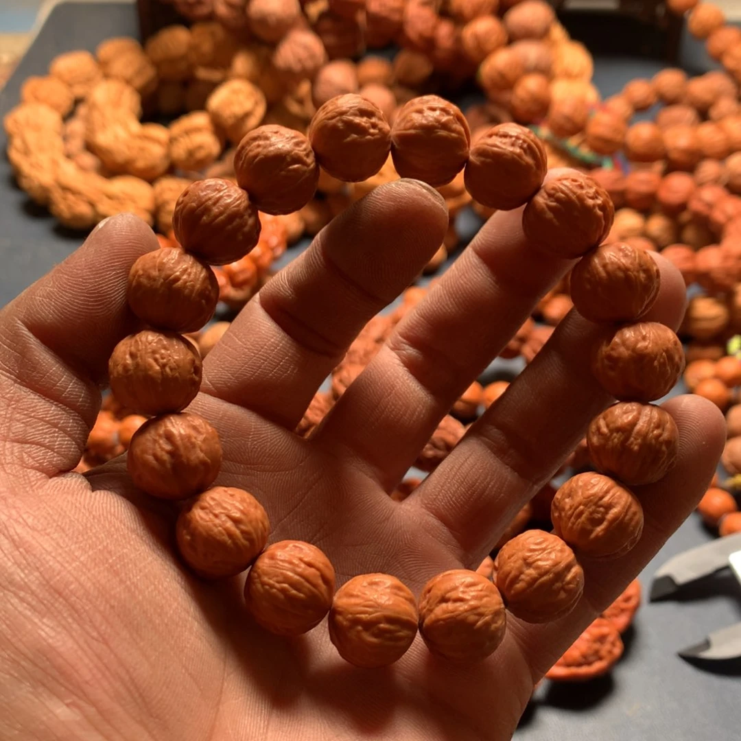 桃核吊坠?**岁15小核桃手串