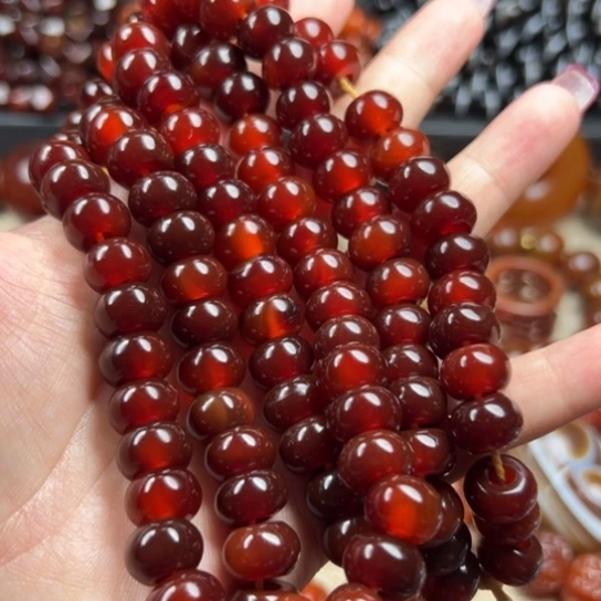 玛瑙/玉髓颈饰未镶嵌魚****。