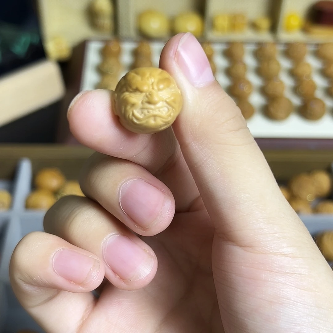 猴头核桃吊坠獠牙恶僧