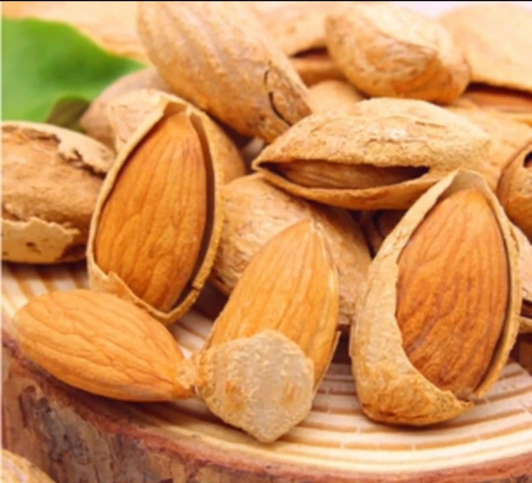 新疆喀什莎车县纸皮巴旦木