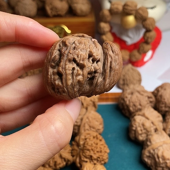 文玩核桃吊坠异形