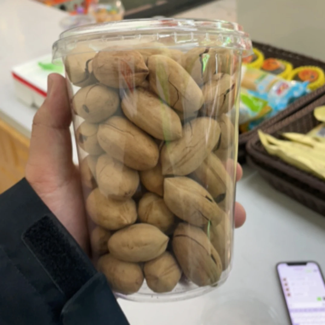 碧根果一盒