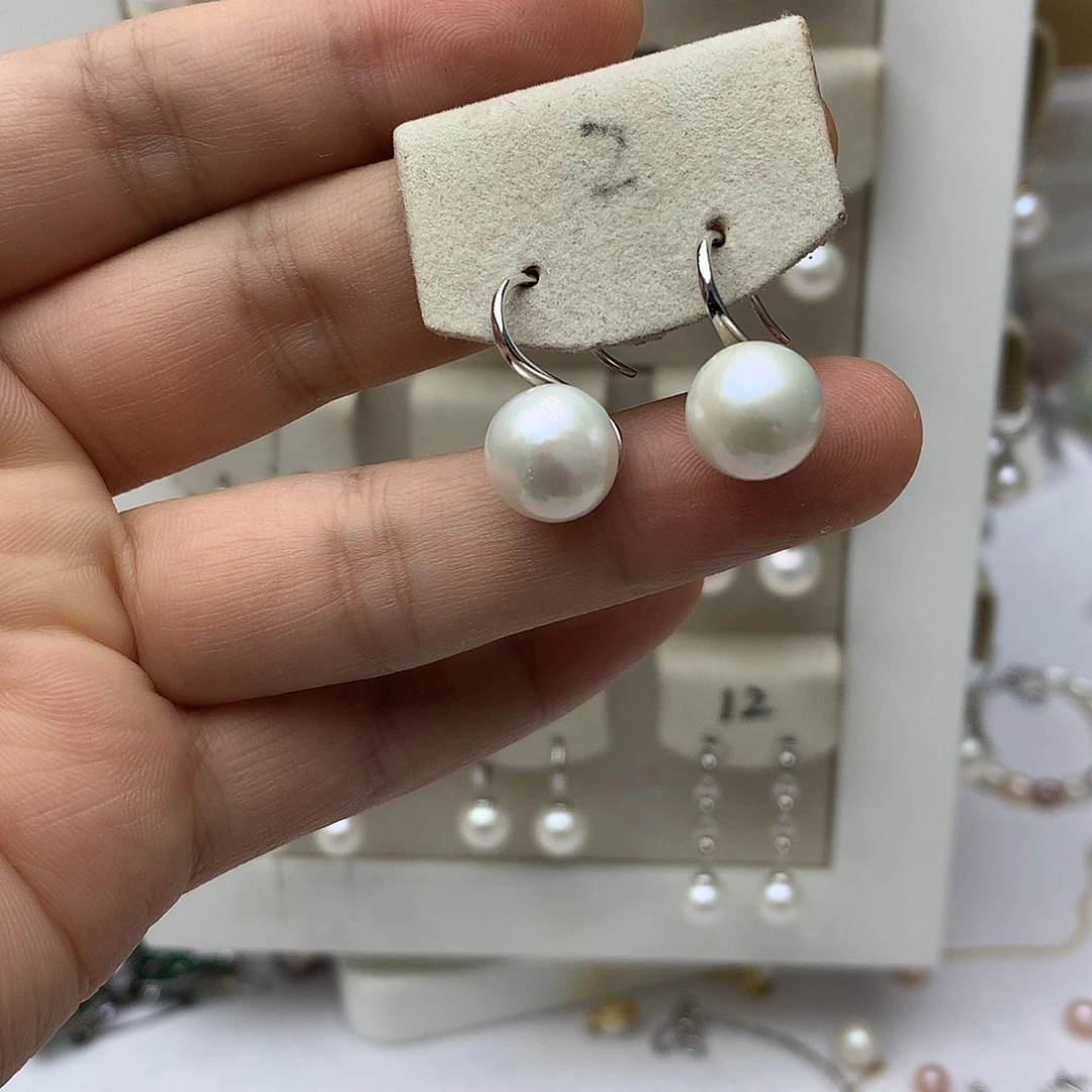 淡水珍珠银S925镶嵌耳饰