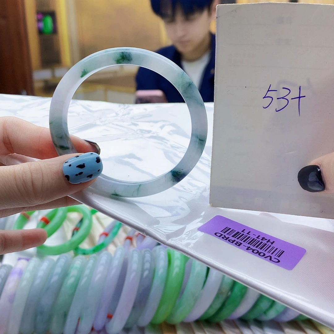 翡翠未镶嵌手镯hjj