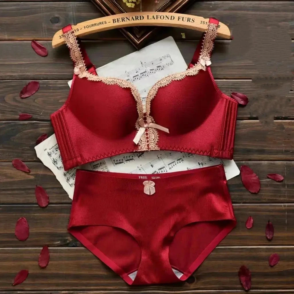 2025品牌高档红色内衣套装马年本命年结婚小胸聚拢收副乳女文胸罩