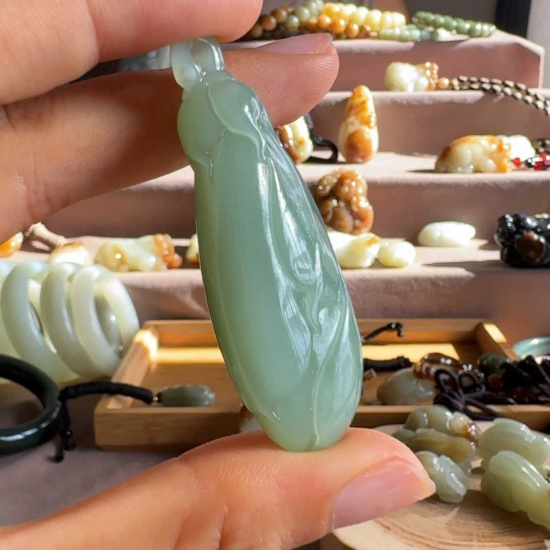 和田玉（糖玉）未镶嵌颈饰