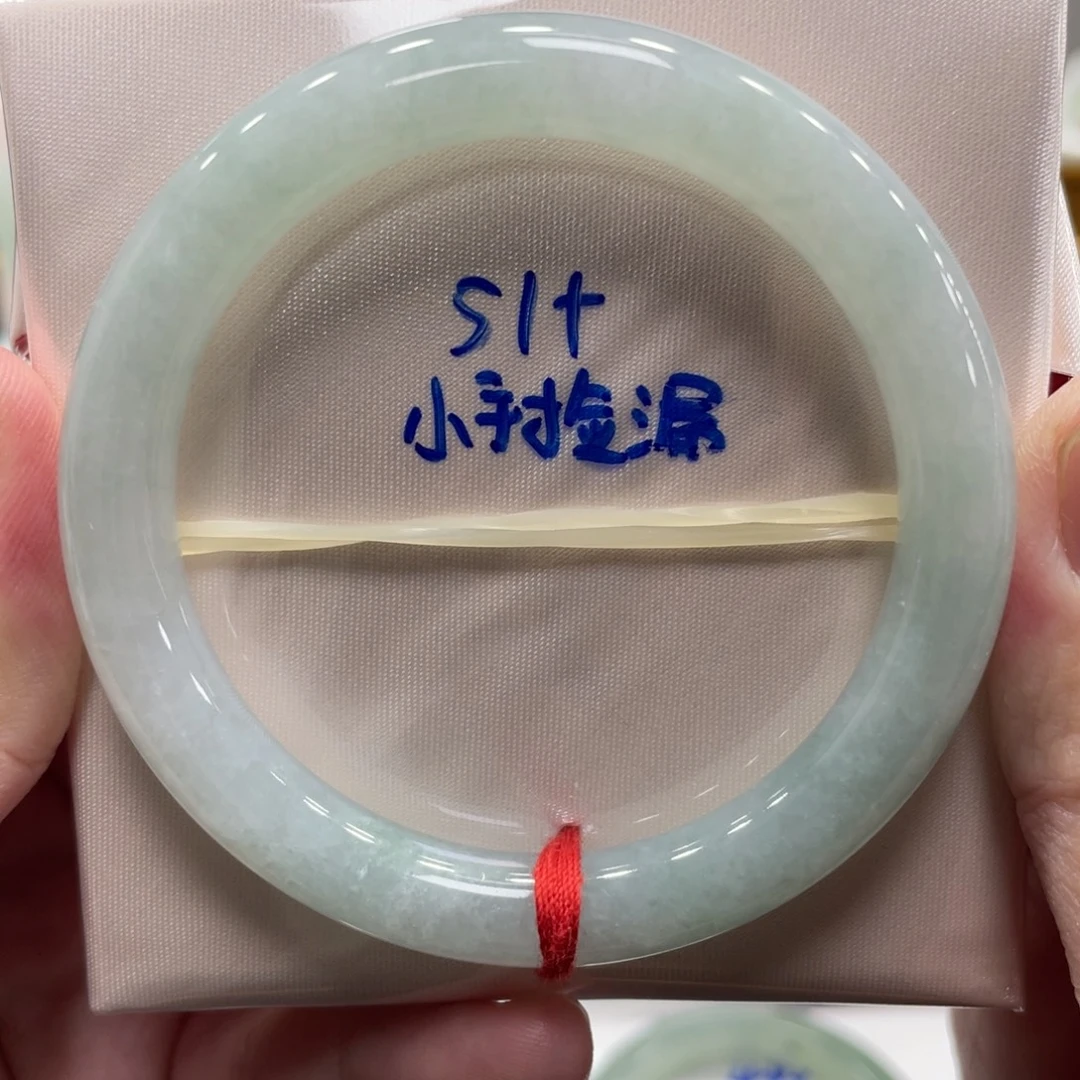 翡翠未镶嵌手镯翡翠