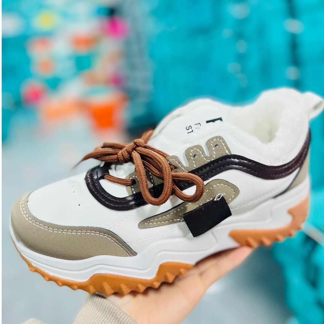 LGX-008断码处理清货时尚加棉女鞋