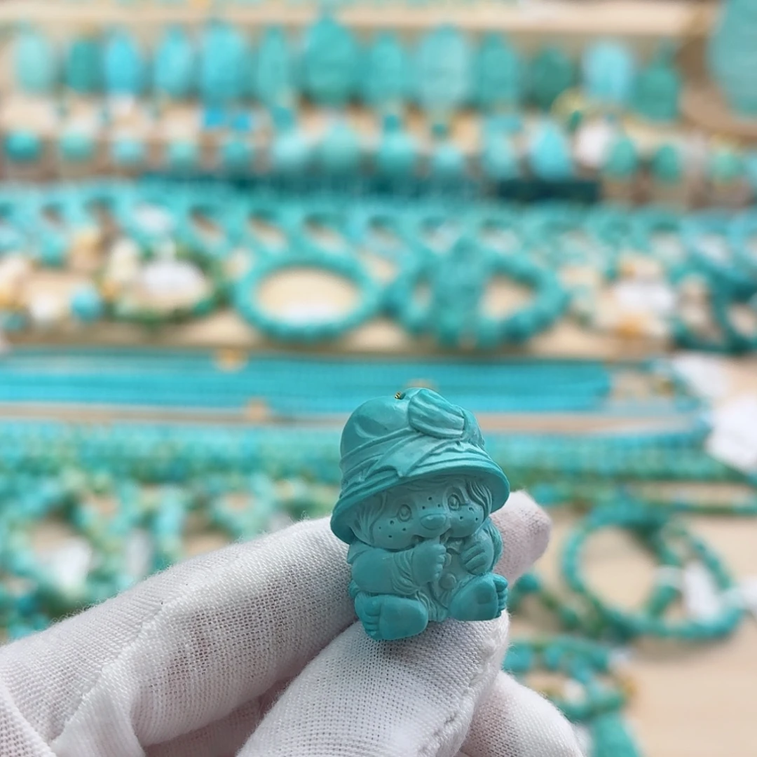 绿松石未镶嵌珠宝奇石