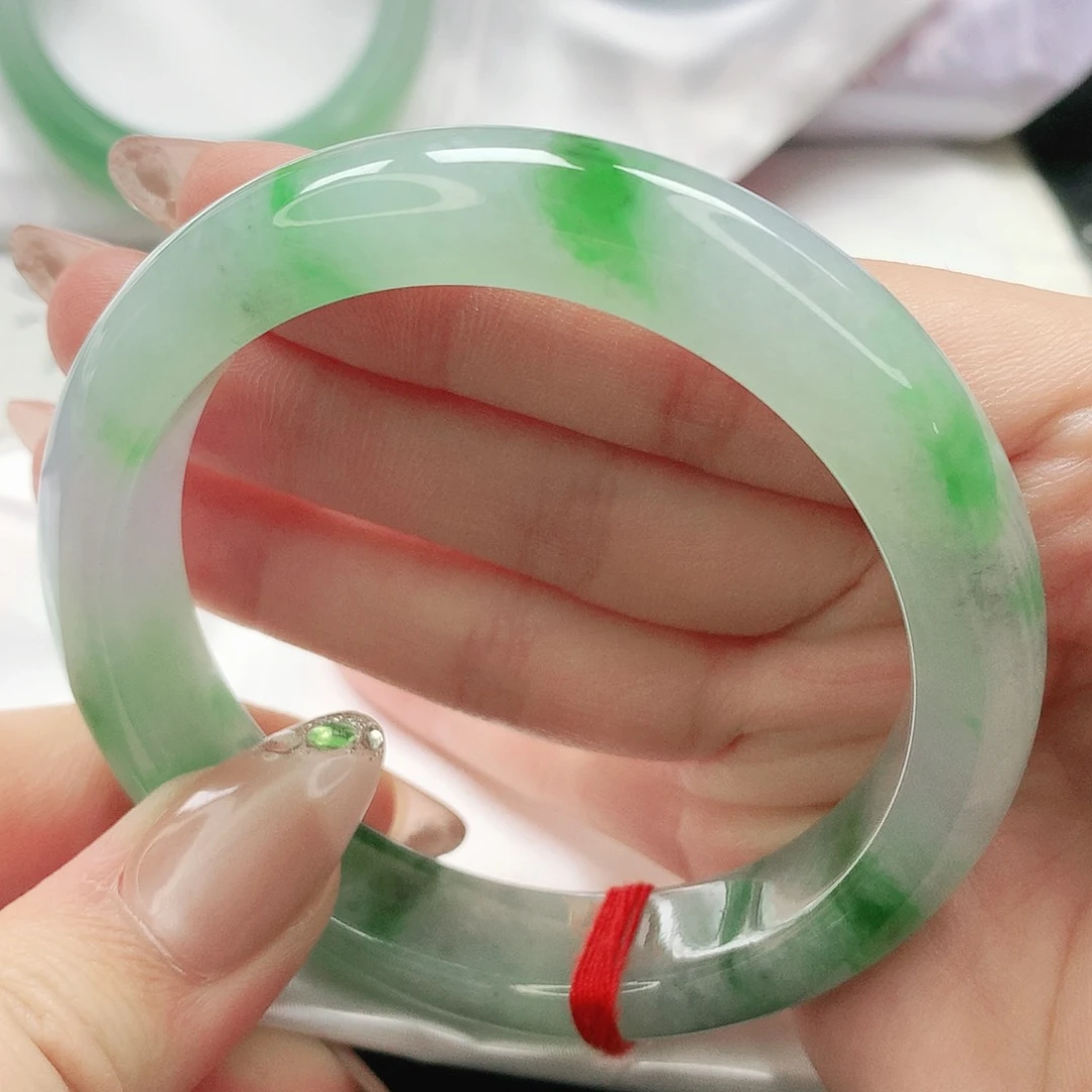 翡翠手镯未镶嵌缅甸天然A货翡翠