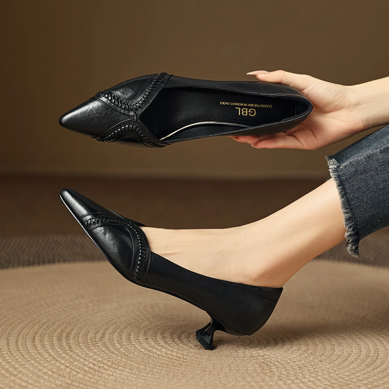 4.5cm秋季新款通勤细跟高跟鞋黑色时尚尖头气质女鞋百搭中跟单鞋