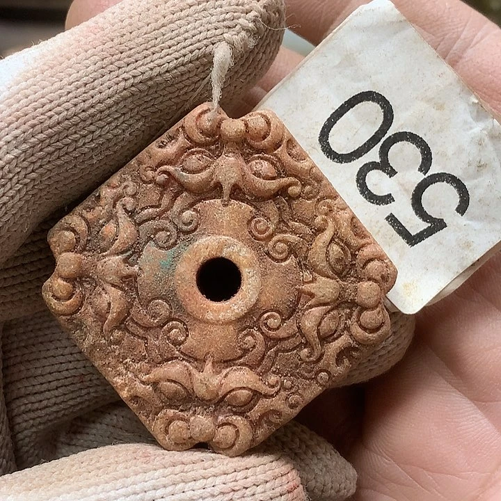 未镶嵌和田玉挂件