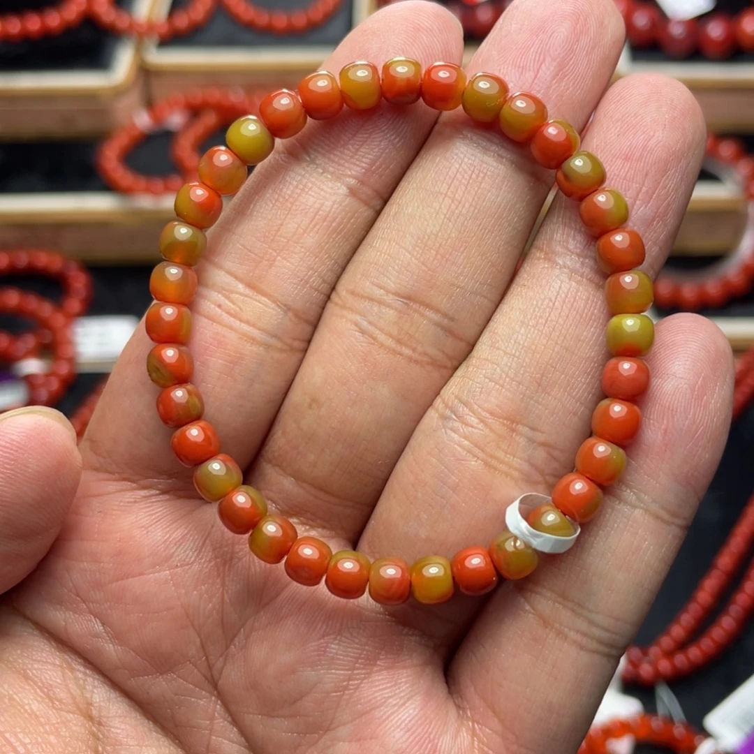 南红玛瑙未镶嵌颈饰