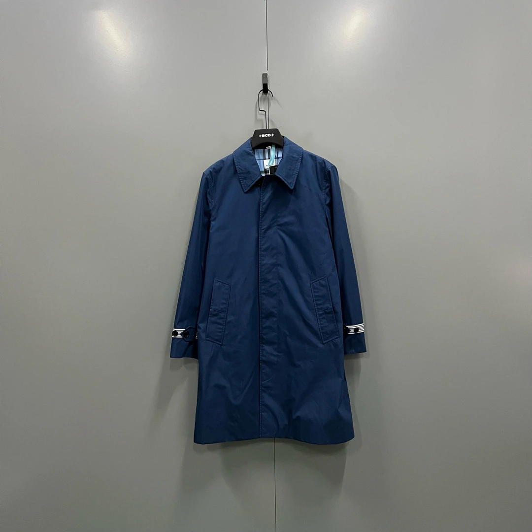 99新 BURBERRY/博柏利 ab113 208309 深蓝色内里格纹风衣 46码