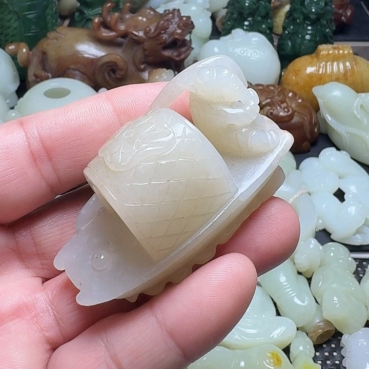 和田玉未镶嵌挂件