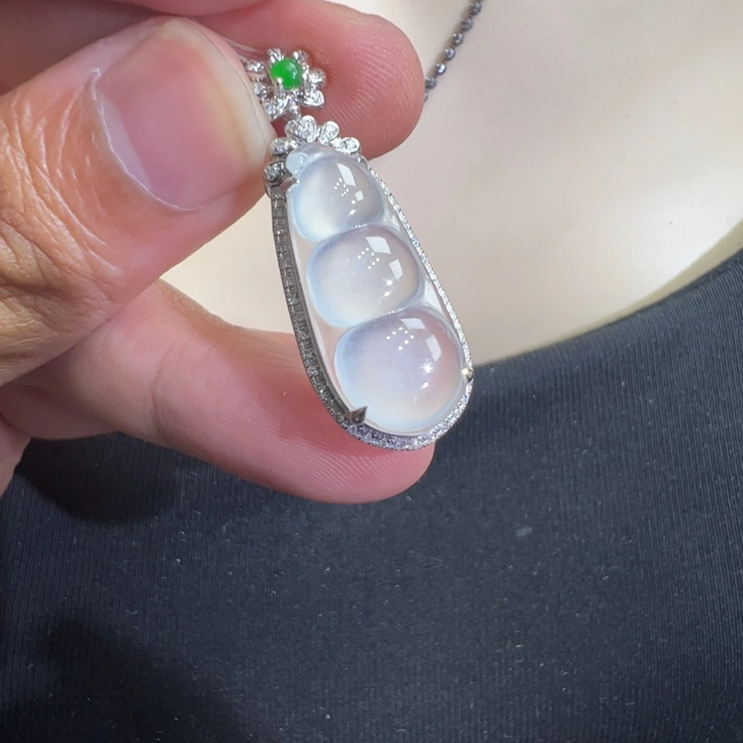 小***雨吊坠(不含链)18K金镶嵌翡翠