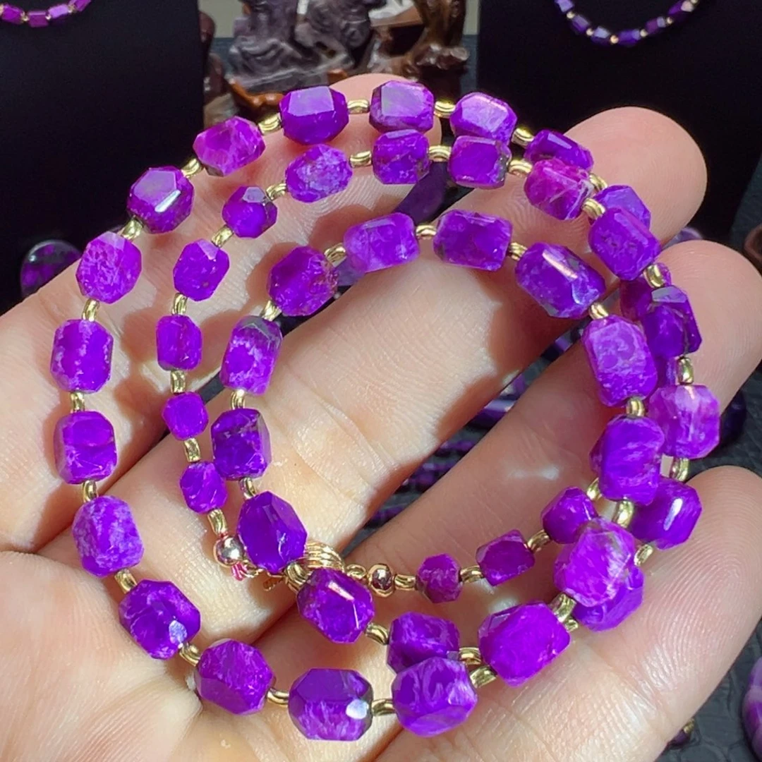 18K金镶嵌苏纪石（舒俱来）项链