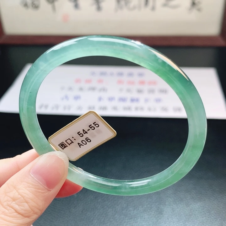 翡翠未镶嵌手镯翡翠手镯142