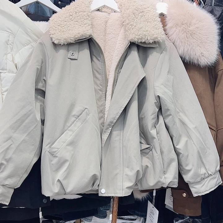 8952孤品外套福利