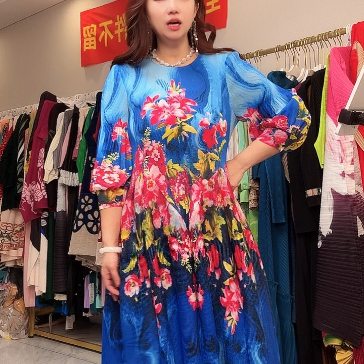 背心150斤褶皱连衣裙