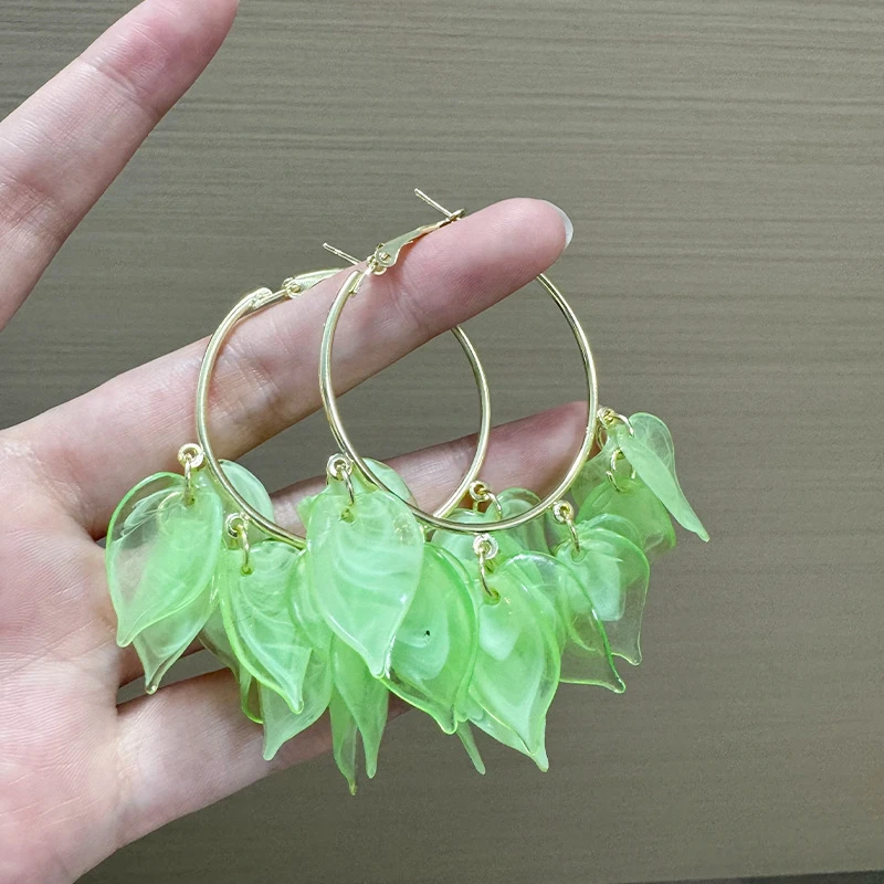 铜合金亚克力耳饰 超仙甜美绿色花瓣流苏耳圈耳饰轻奢气质耳环