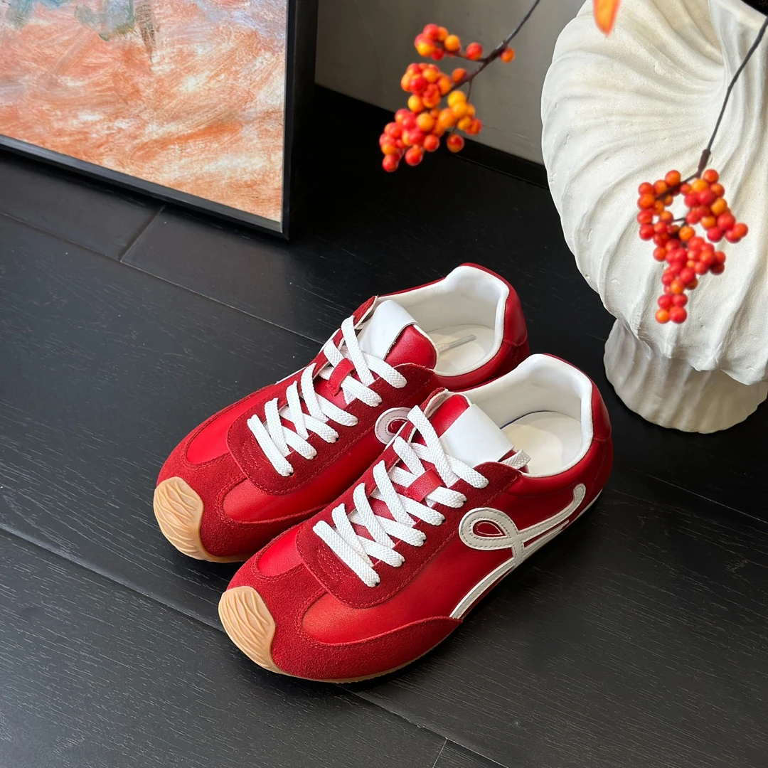 红色复古可爱芒果头德训鞋呆萌真皮时尚百搭休闲阿甘鞋