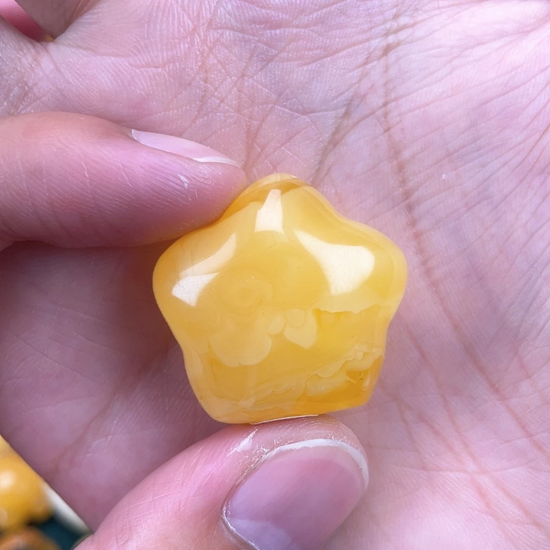 琥珀裸石未镶嵌蜜蜡