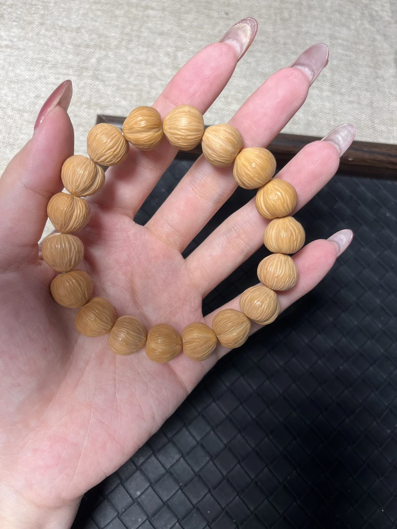 【拉丝屁桃】精品猴头手串