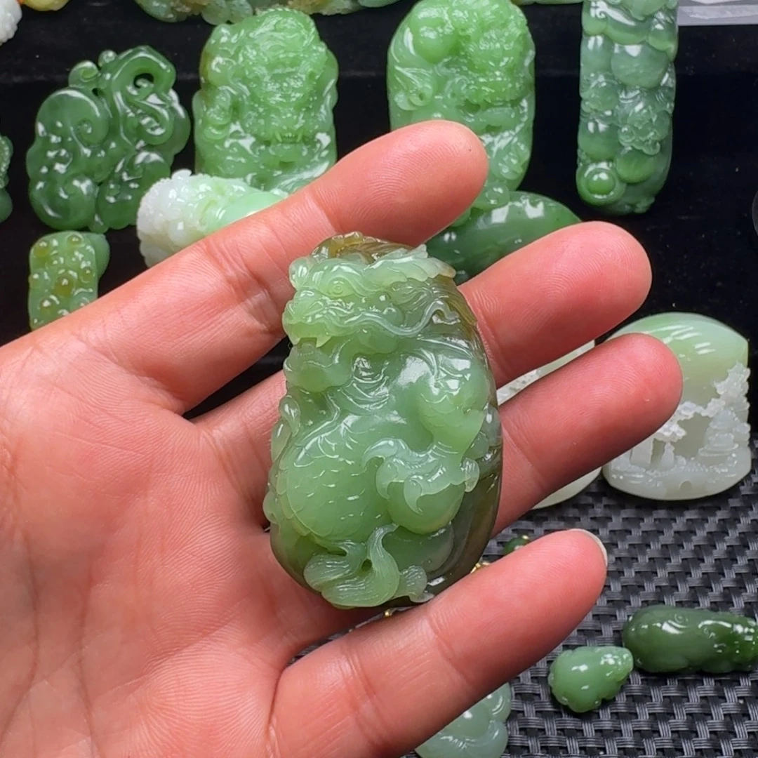 和田玉未镶嵌吊坠(不含链)