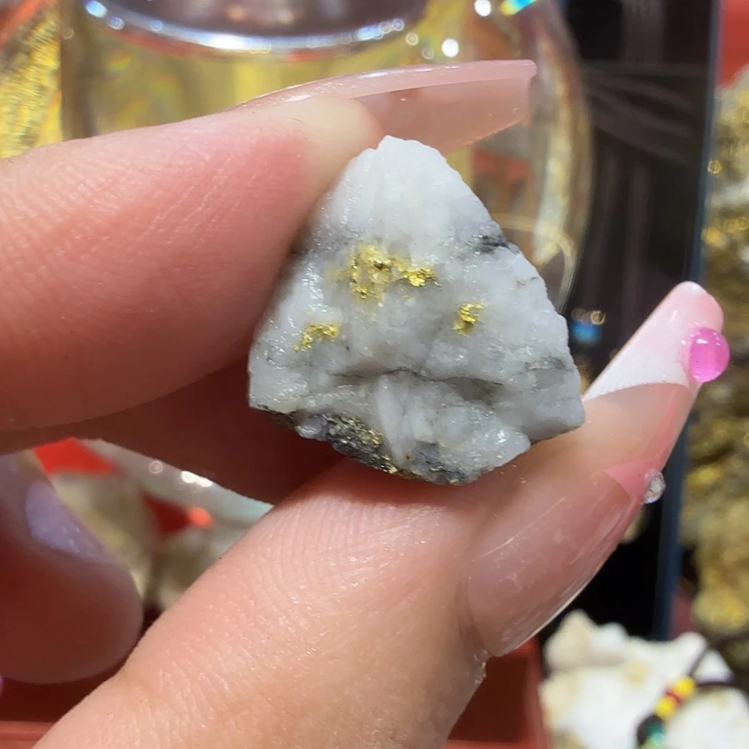 明天聚金阁天然明金矿标