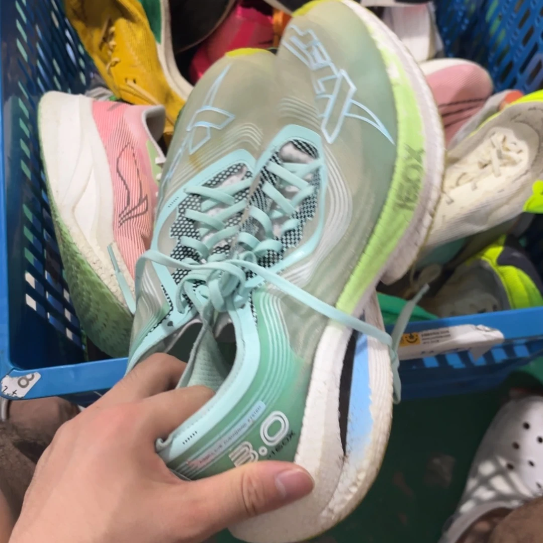 莫代尔纤维战损鞋子
