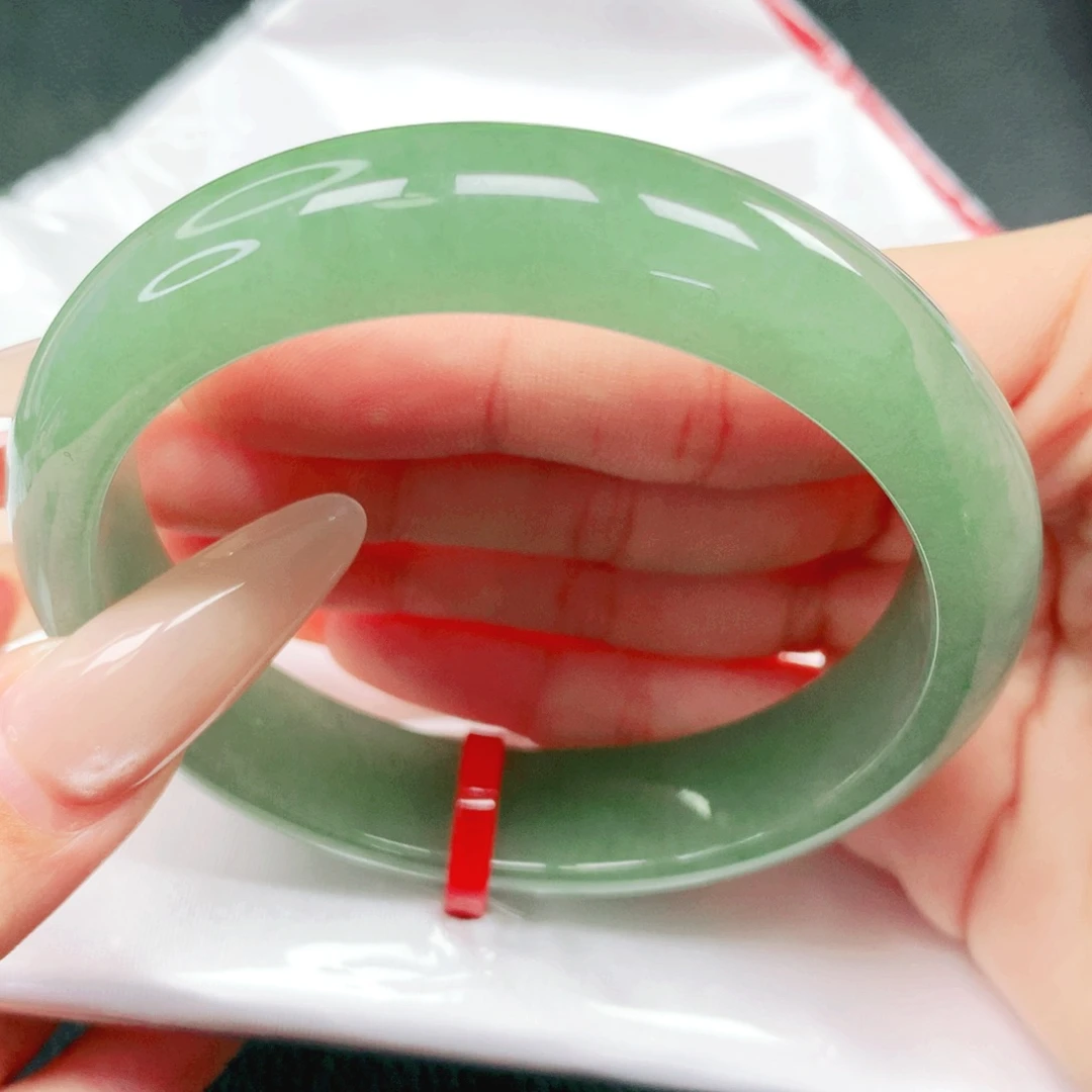 翡翠未镶嵌手镯59