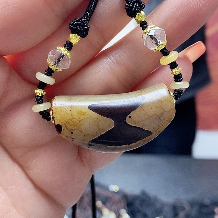 玛瑙/玉髓颈饰合金