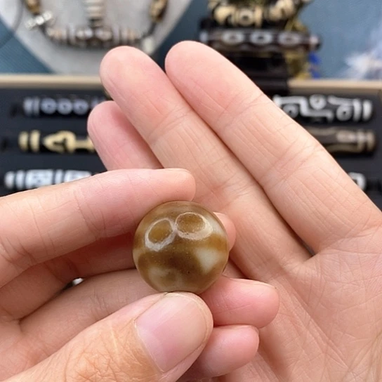 ****，未镶嵌吊坠(不含链)玛瑙/玉髓（覆膜）