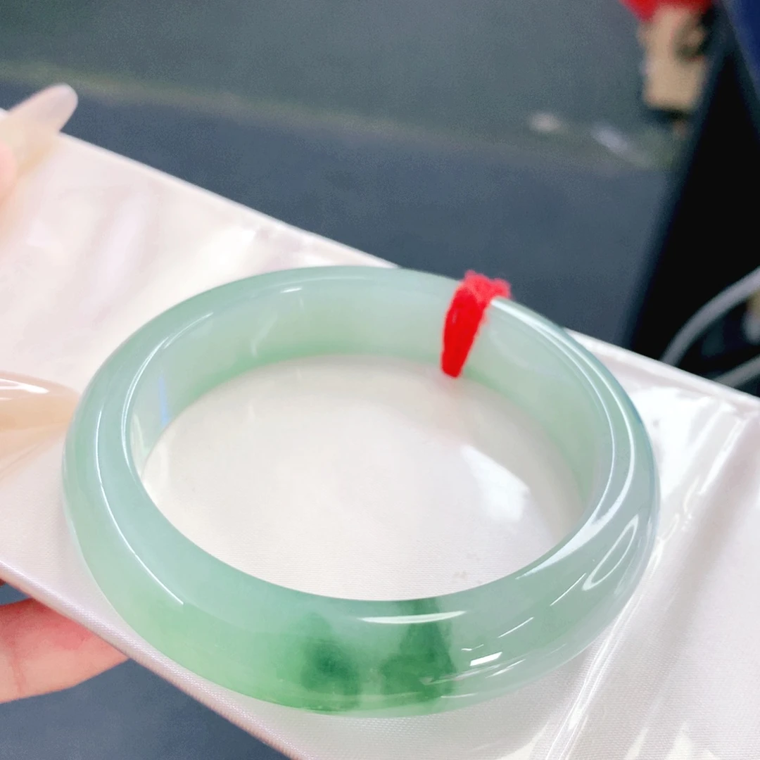 翡翠未镶嵌手镯55