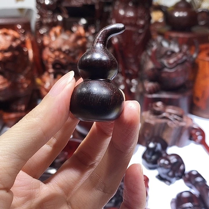 昌***哥木印度小叶紫檀葫芦手把件工艺品