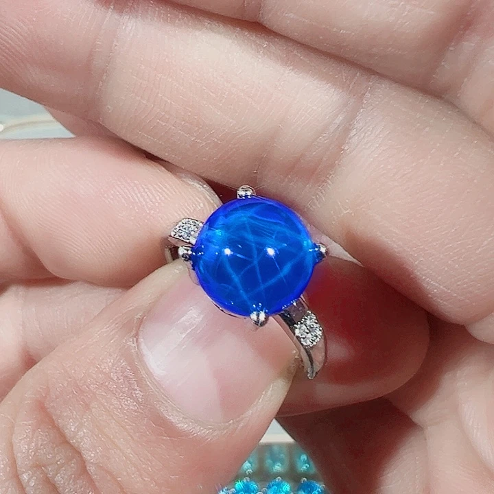 非金属红色蓝色满镶嵌