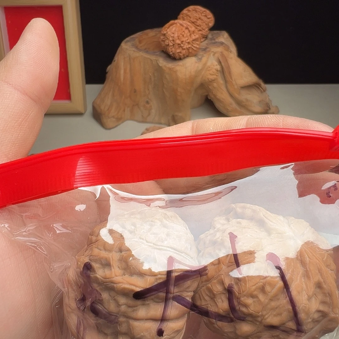 A***门文玩核桃吊坠南瓜墩